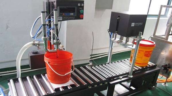 潤滑油灌裝機 潤滑油灌裝機